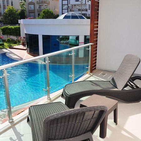 Side Gardenia Residence Luaran gambar