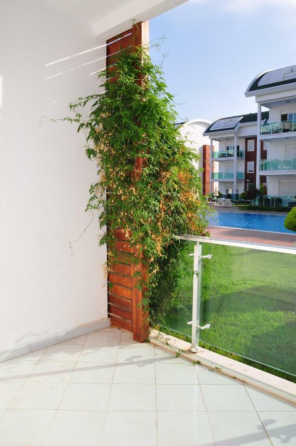 Side Gardenia Residence Luaran gambar
