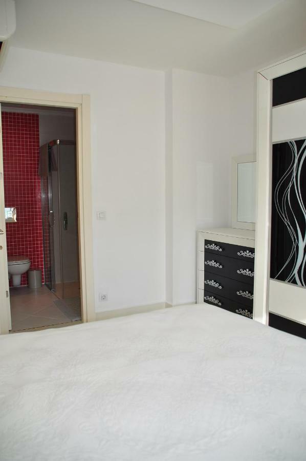 Side Gardenia Residence Luaran gambar