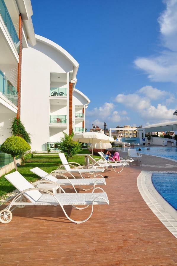 Side Gardenia Residence Luaran gambar