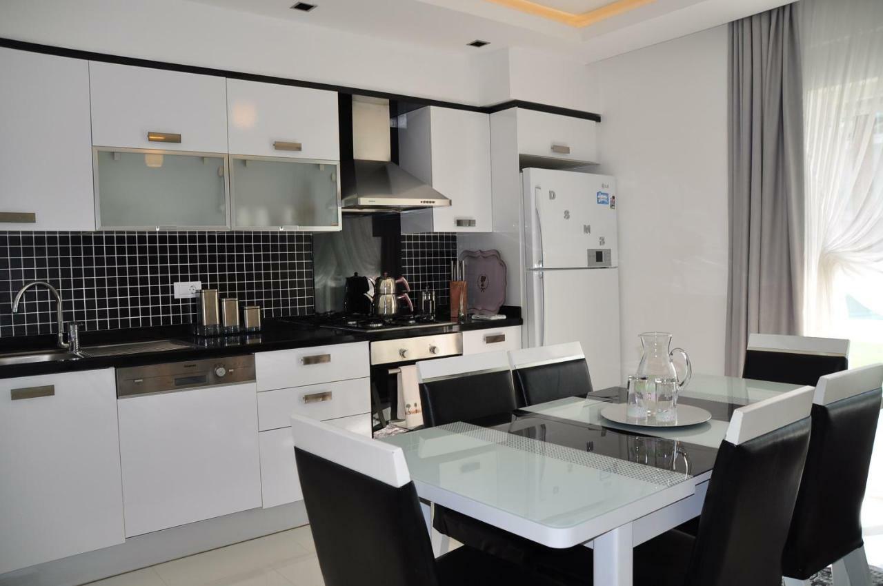 Side Gardenia Residence Luaran gambar